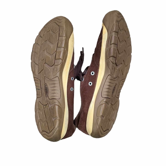 Mens casual brown tennis shoes. - Picture 4 of 4